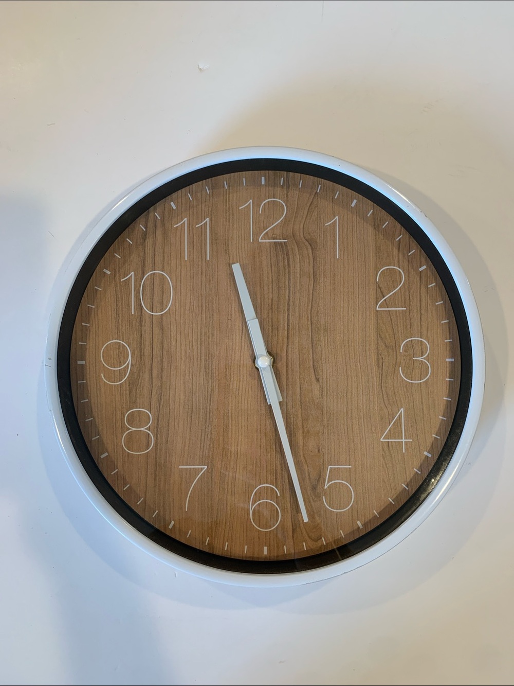 Non-Ticking Round Wall Clock Faux Wood Grain Quartz Battery Operated White Rim